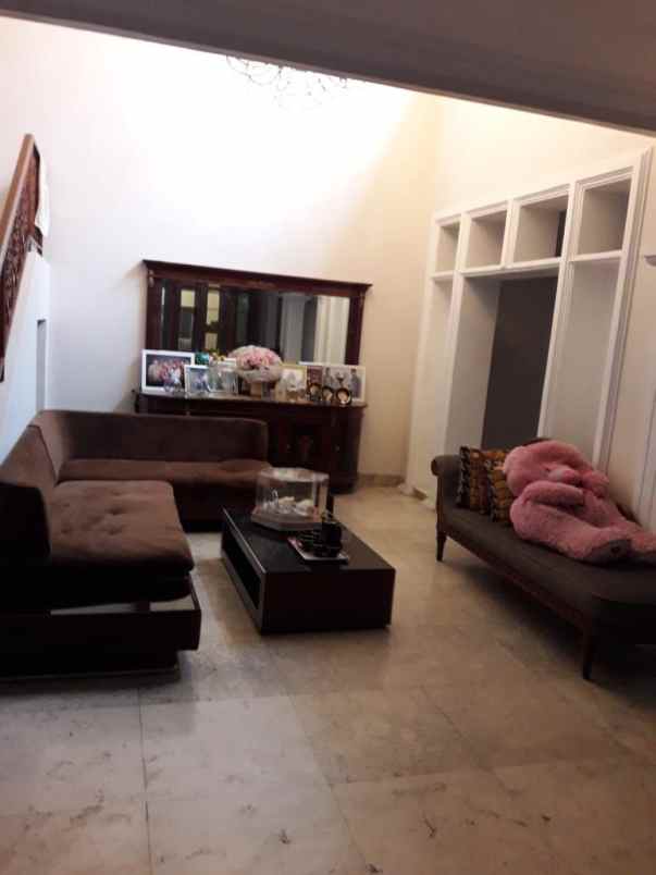 dijual rumah legenda wisata