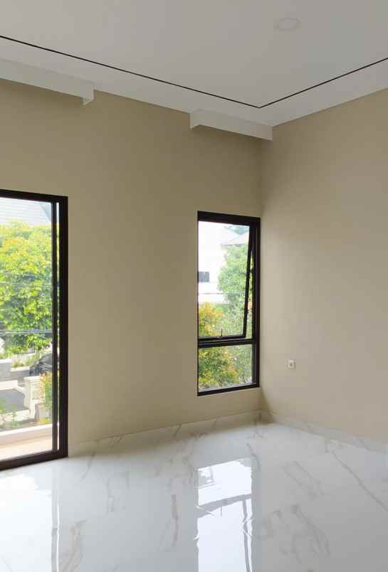 dijual rumah lippo cikarang