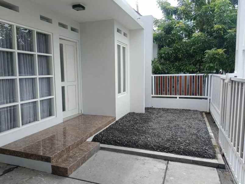 dijual rumah maguwoharjo depok sleman