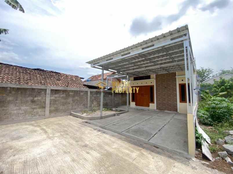 dijual rumah malikan sumberharjo
