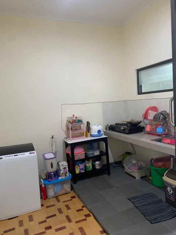 dijual rumah mewah lokasi akordion kota malang