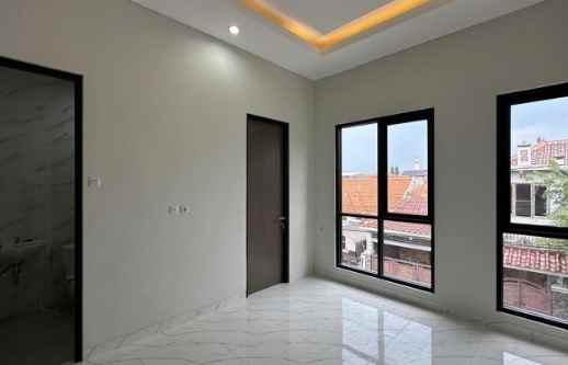 dijual rumah minimalis 2 lantai medokan asri utara