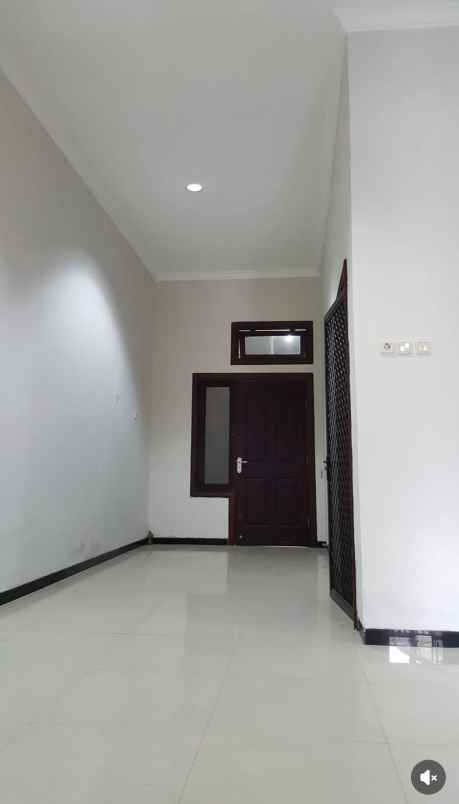dijual rumah mulyosari surabaya