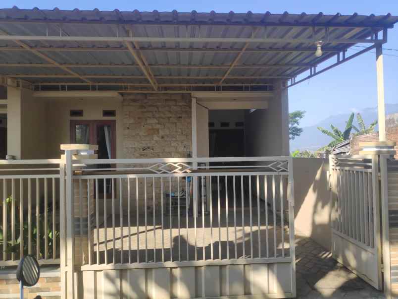 dijual rumah ngudi