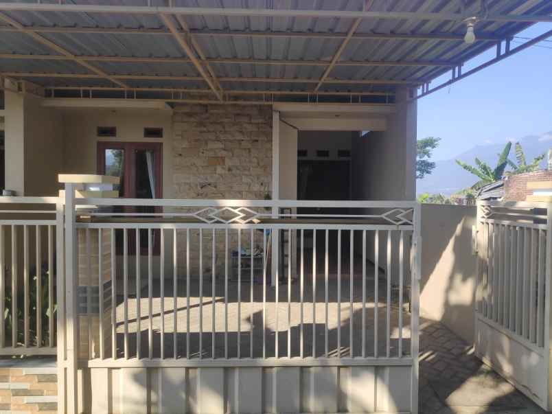 dijual rumah ngudi