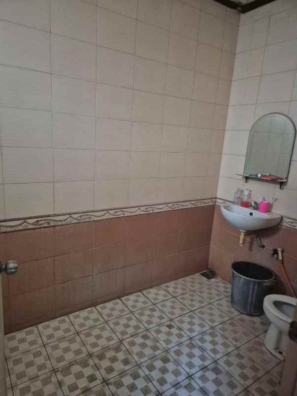 dijual rumah nirwana eksekutif dekat merr upn surabaya