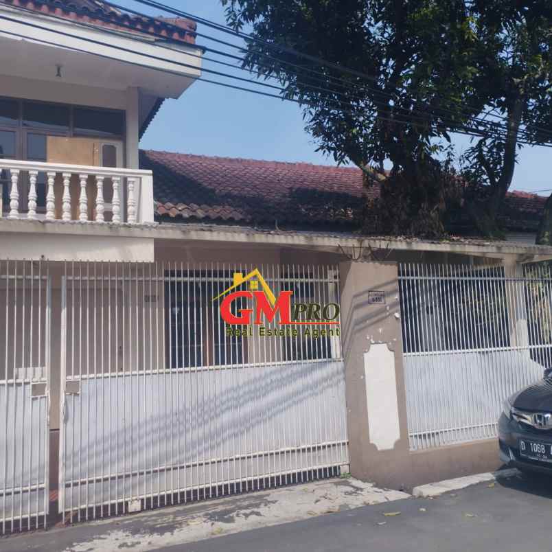 dijual rumah nyaman di leuwipanjang kota bandung