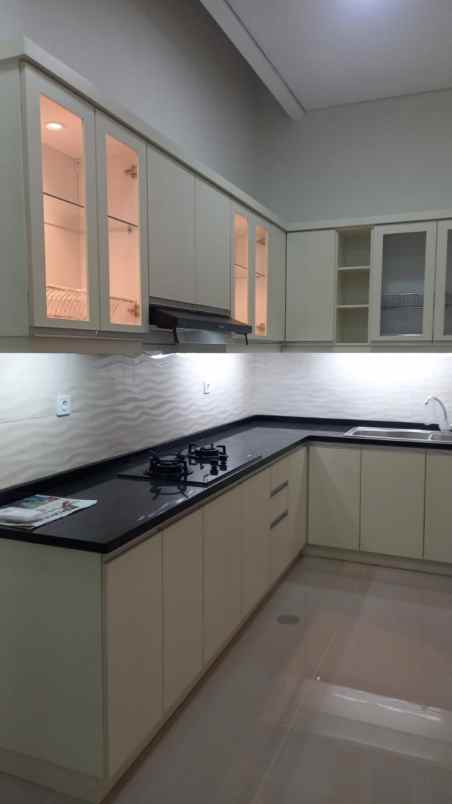 dijual rumah pakuwon city