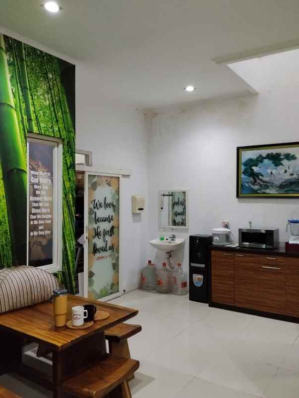 dijual rumah pakuwon city
