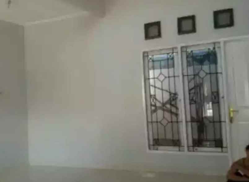 dijual rumah pallazo park