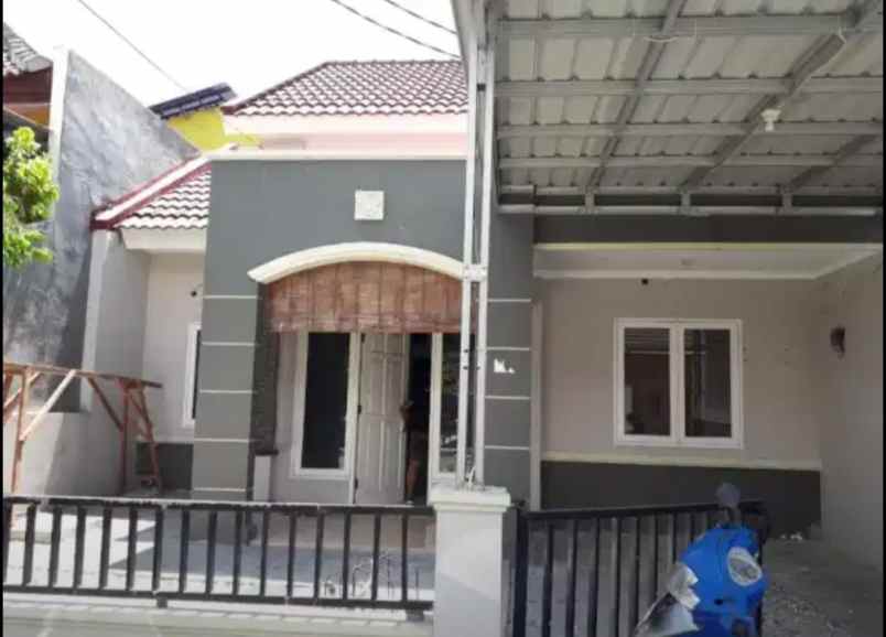 dijual rumah pallazo park