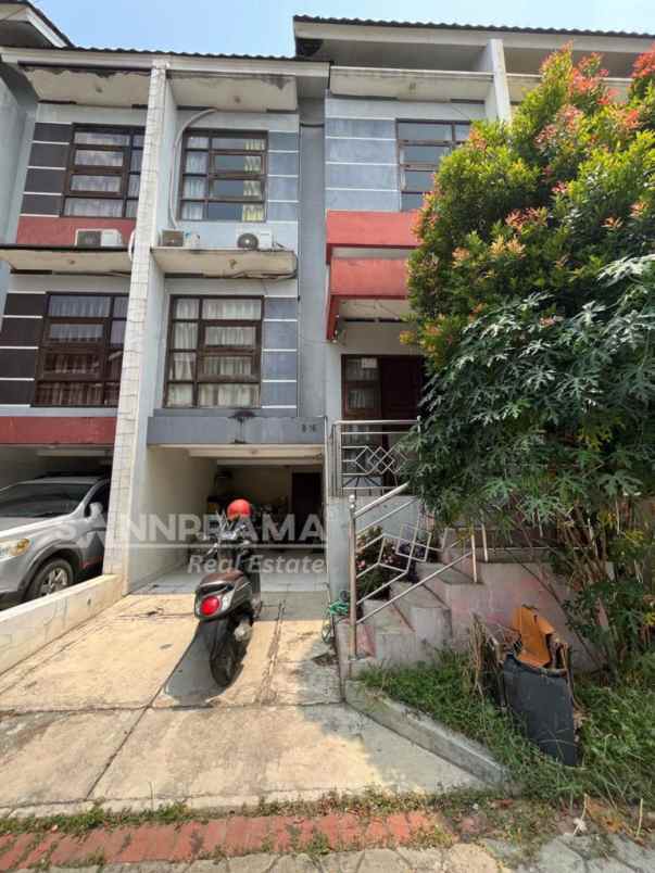 dijual rumah pancoran mas