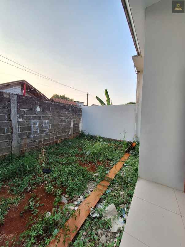 dijual rumah pancoran mas depok