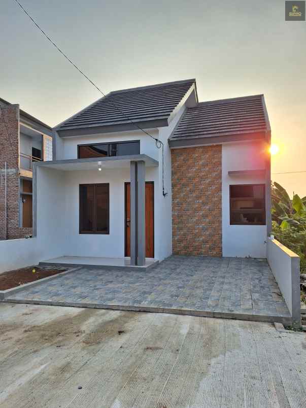 dijual rumah pancoran mas depok