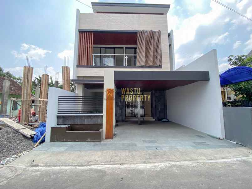dijual rumah pandes panggungharjo kec