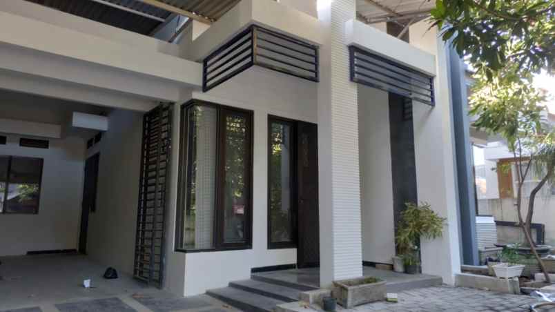 dijual rumah pandugo sari surabaya