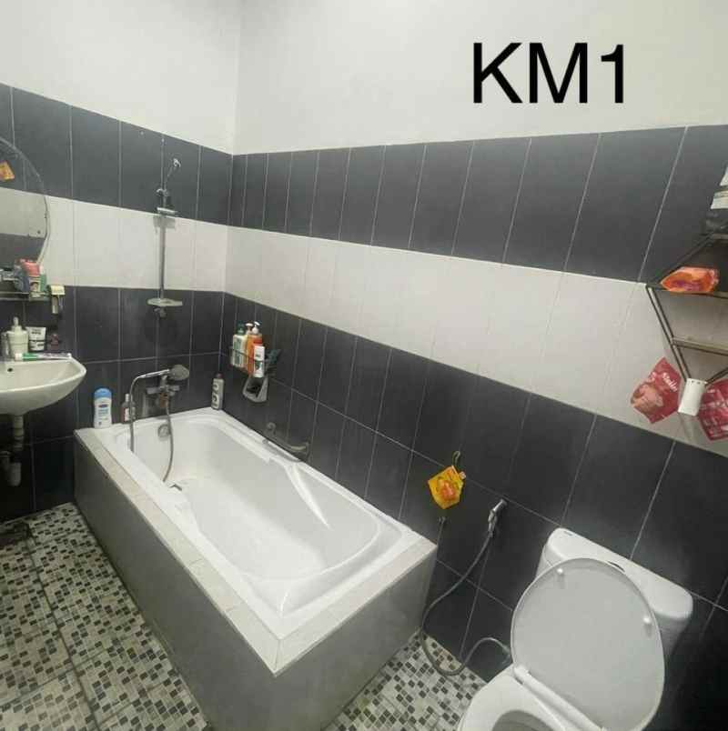 dijual rumah pangkalan jati