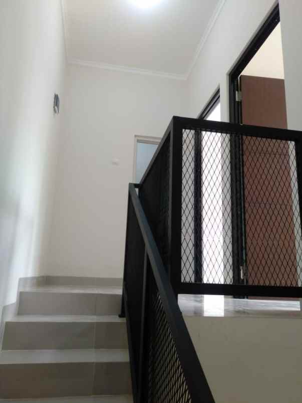 dijual rumah permata pamulang baktijaya