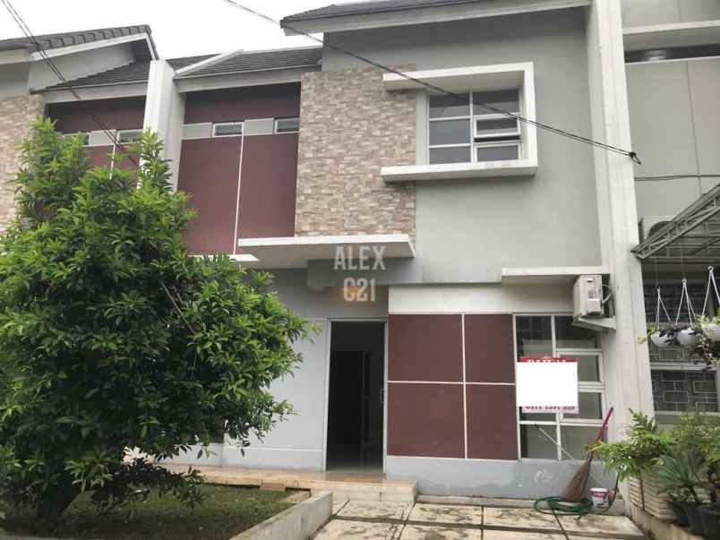 dijual rumah perum seruni hills