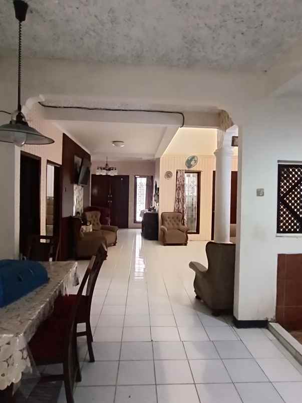 dijual rumah perumahan aneka elok