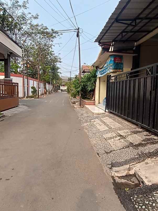 dijual rumah perumahan aneka elok