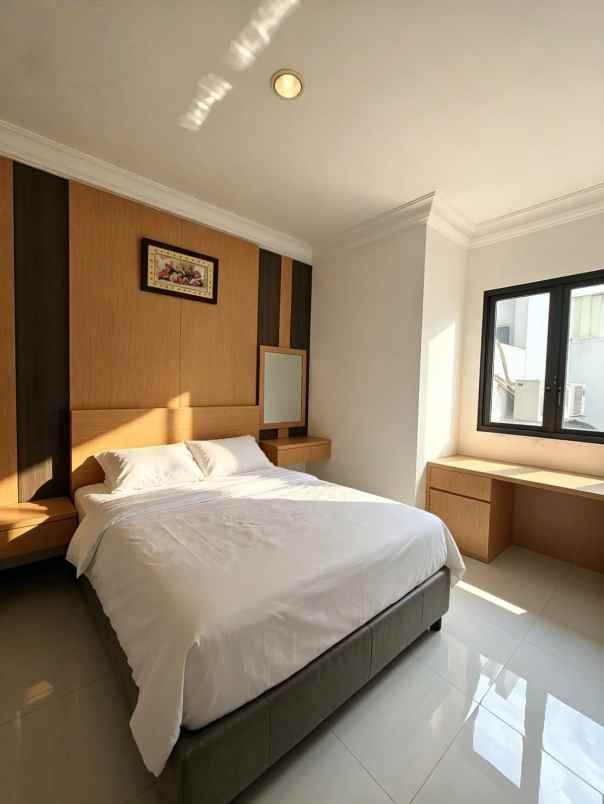 dijual rumah perumahan depark jadeite