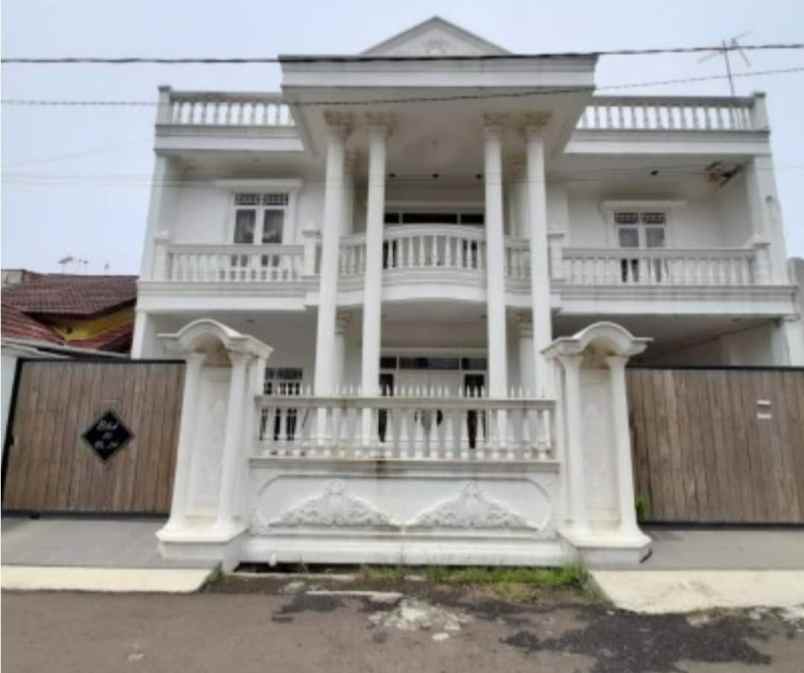 dijual rumah perumahan dukuh zamrud kel