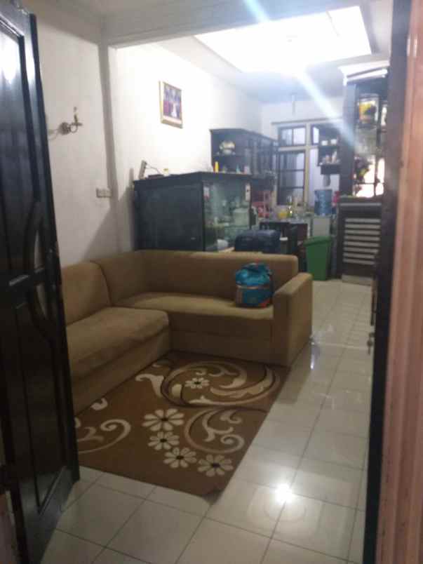 dijual rumah perumahan jatijajar blok c