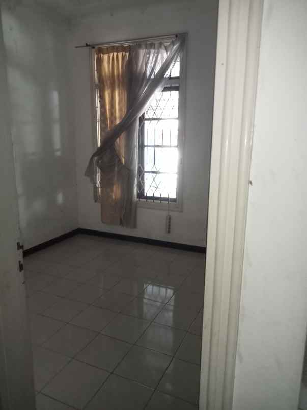 dijual rumah perumahan jatijajar blok c