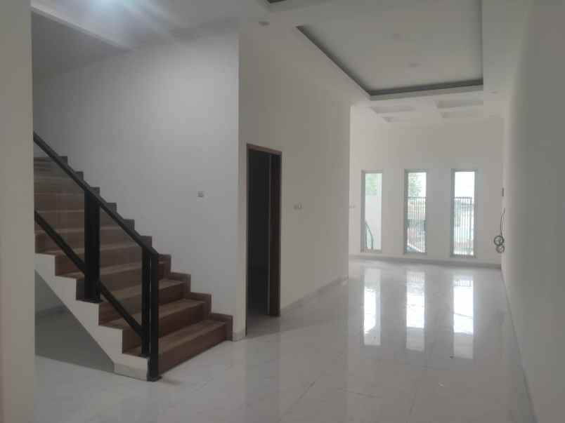 dijual rumah perumahan kft