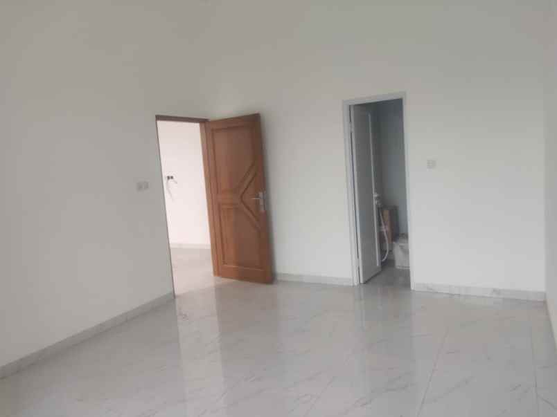 dijual rumah perumahan kft