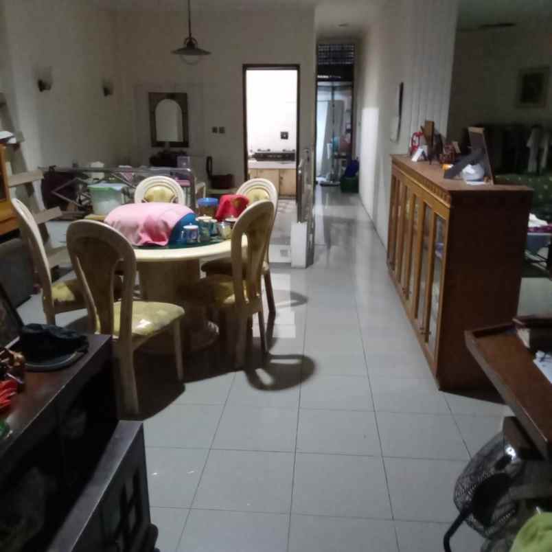 dijual rumah perumahan rewwin