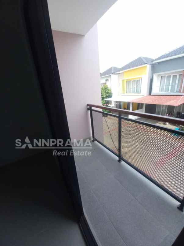 dijual rumah perwira