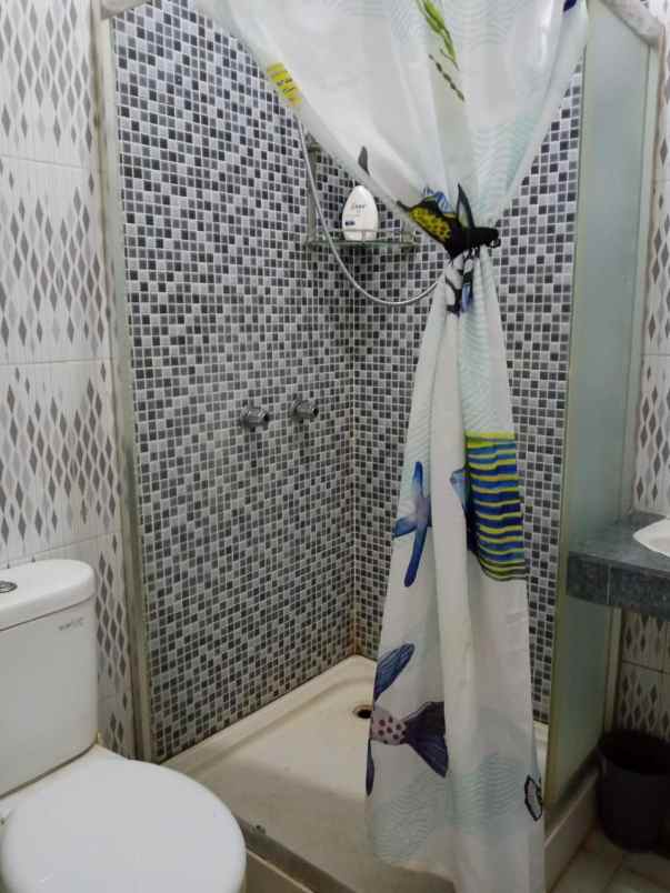 dijual rumah pesona khayangan estate