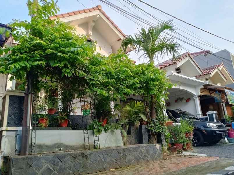 dijual rumah pesona khayangan estate