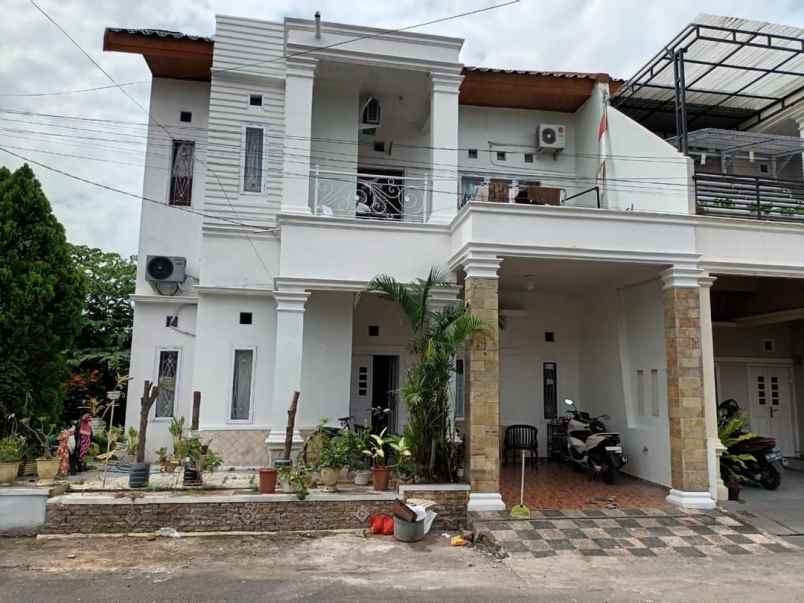 dijual rumah pesona mutiara indah