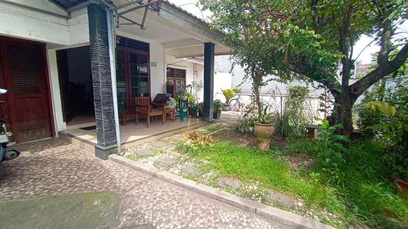 dijual rumah pisangan