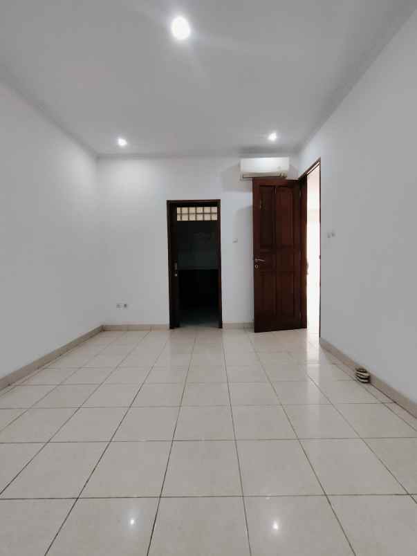 dijual rumah pisangan lama jaktim