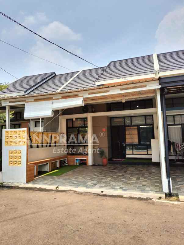 dijual rumah pondok petir