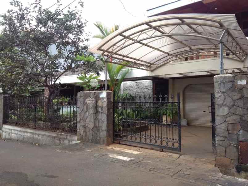 dijual rumah pondok pinang