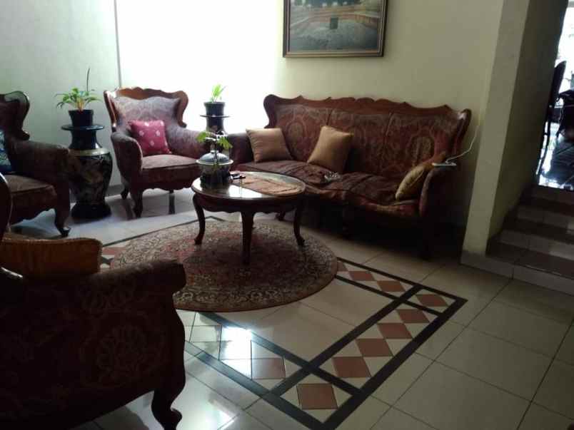 dijual rumah pondok pinang