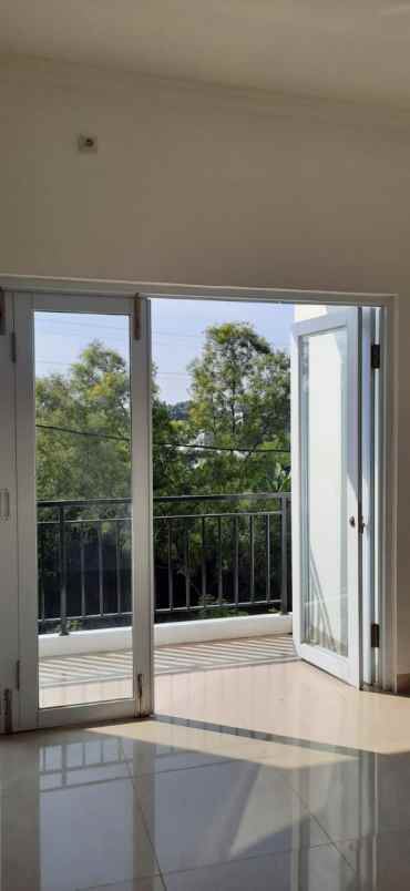 dijual rumah pondok ranggon