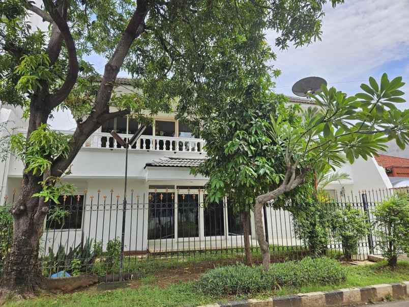 dijual rumah pulomas pulo gadung