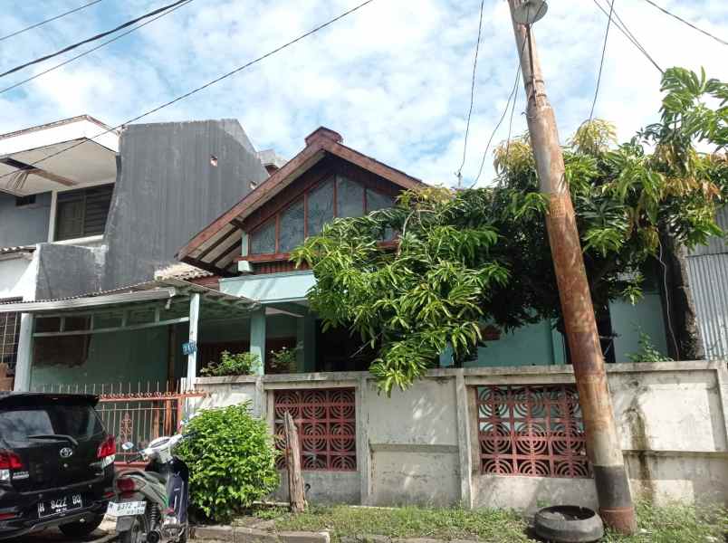 dijual rumah purianjasmoro