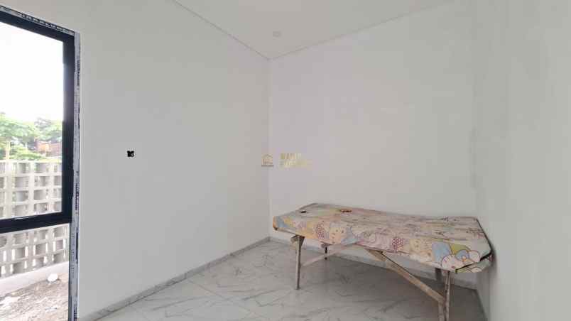 dijual rumah purwomartani kalasan