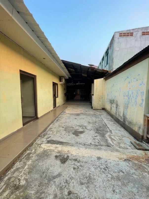 dijual rumah rasa private residence
