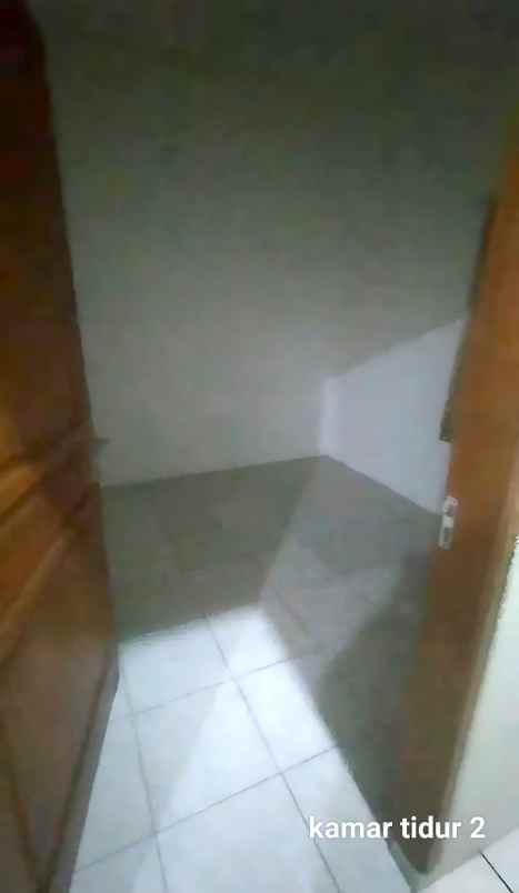 dijual rumah rempoa ciputat timur