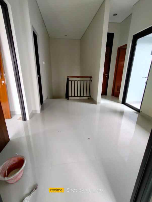 dijual rumah rengas ciputat tangerang