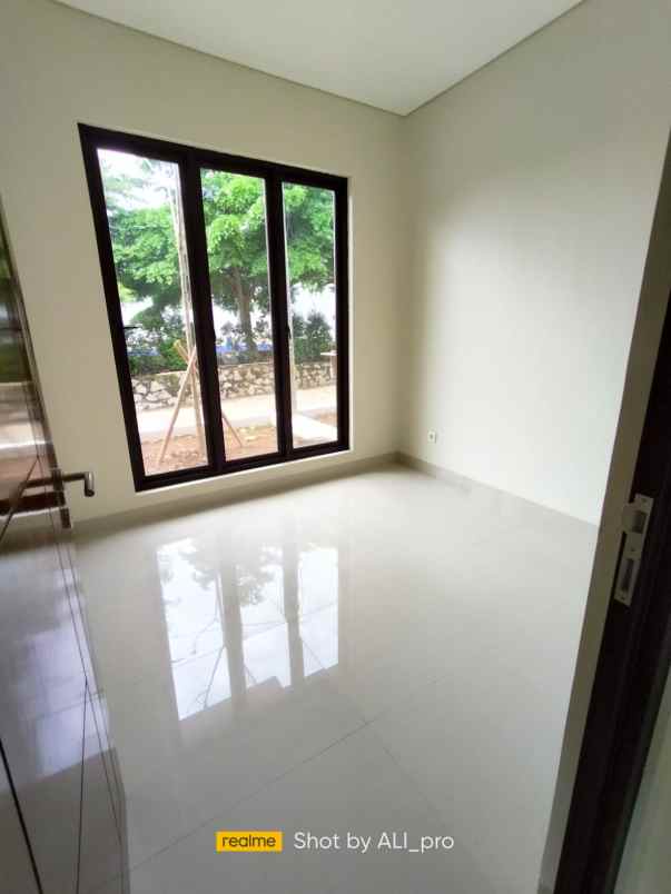 dijual rumah rengas ciputat tangerang