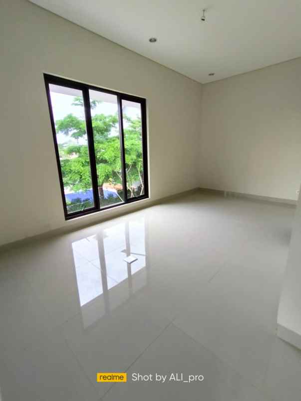 dijual rumah rengas ciputat tangerang